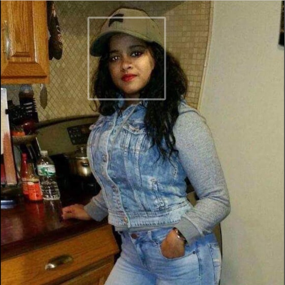 Meet your Posher, Genne thank you for the support - Picture 2 of 2